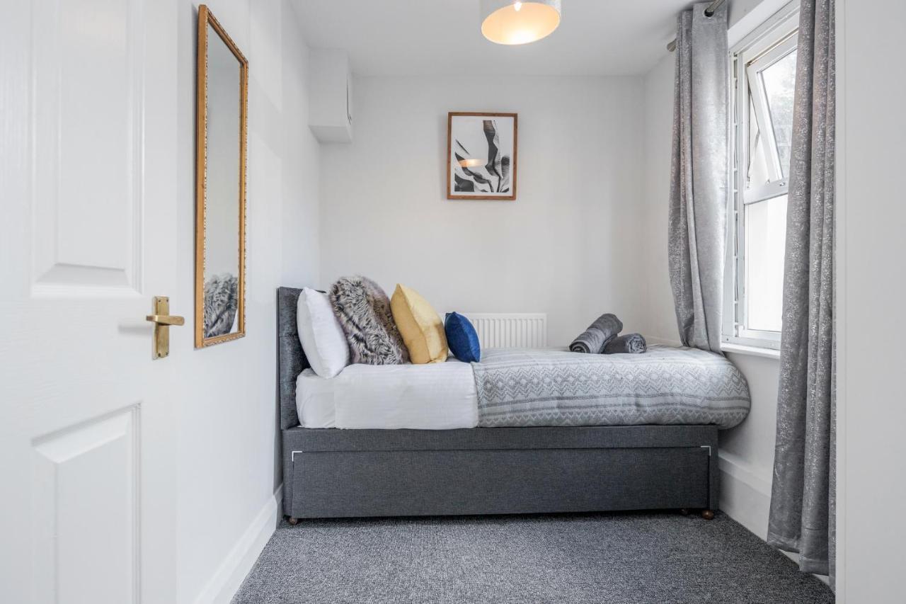 Stunning 2-Bed Apt - Free Parking - Camden - Central - Zoo - Shop - Events London Kültér fotó