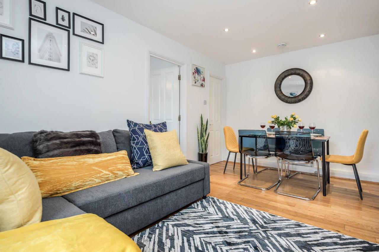 Stunning 2-Bed Apt - Free Parking - Camden - Central - Zoo - Shop - Events London Kültér fotó