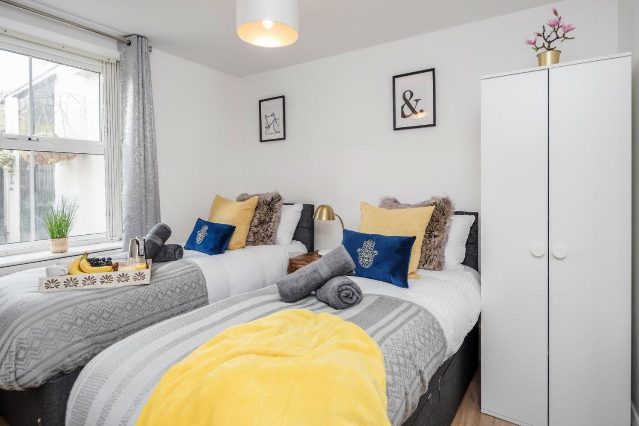 Stunning 2-Bed Apt - Free Parking - Camden - Central - Zoo - Shop - Events London Kültér fotó